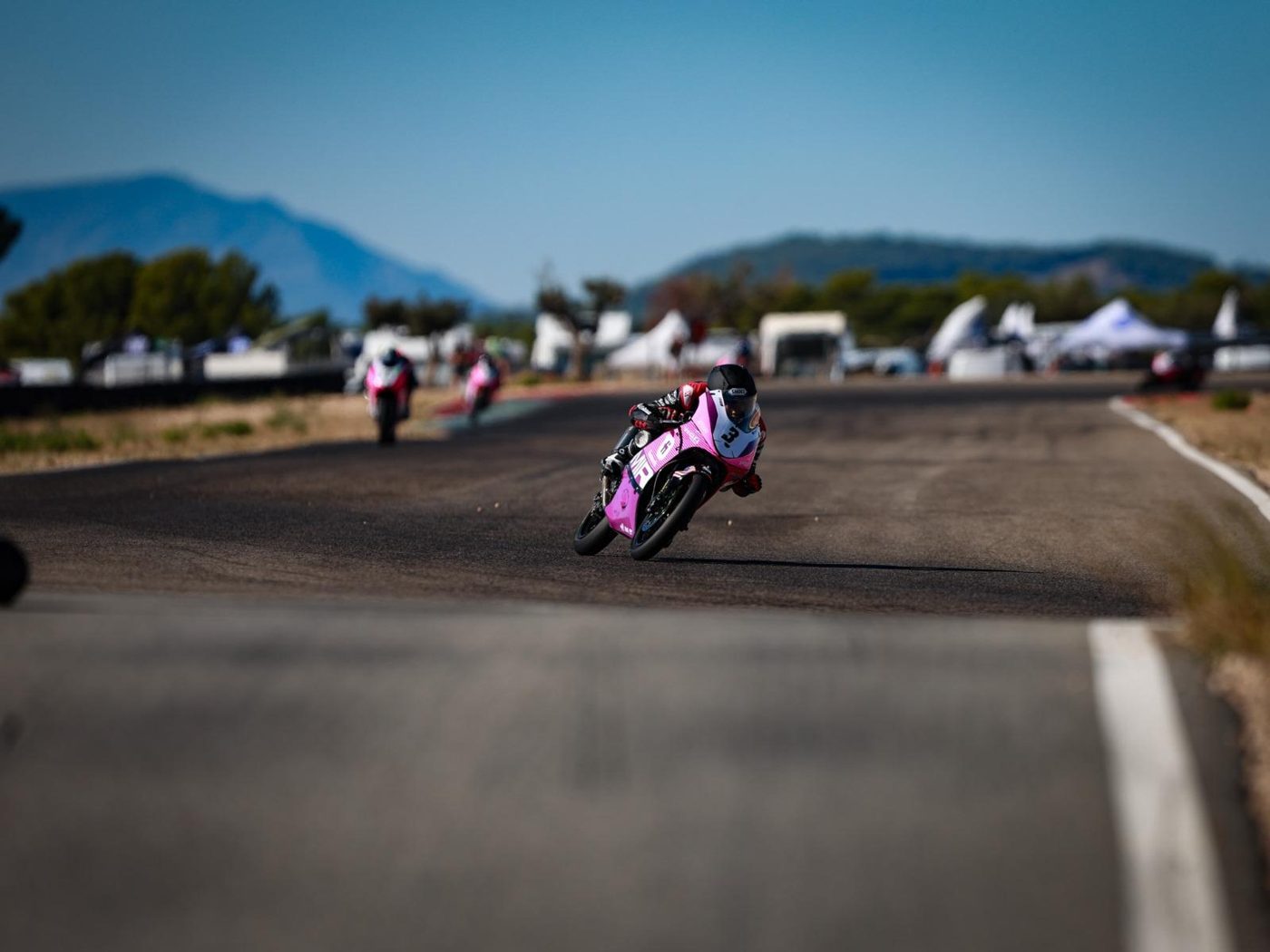 Ahead of the group, MIR Racing