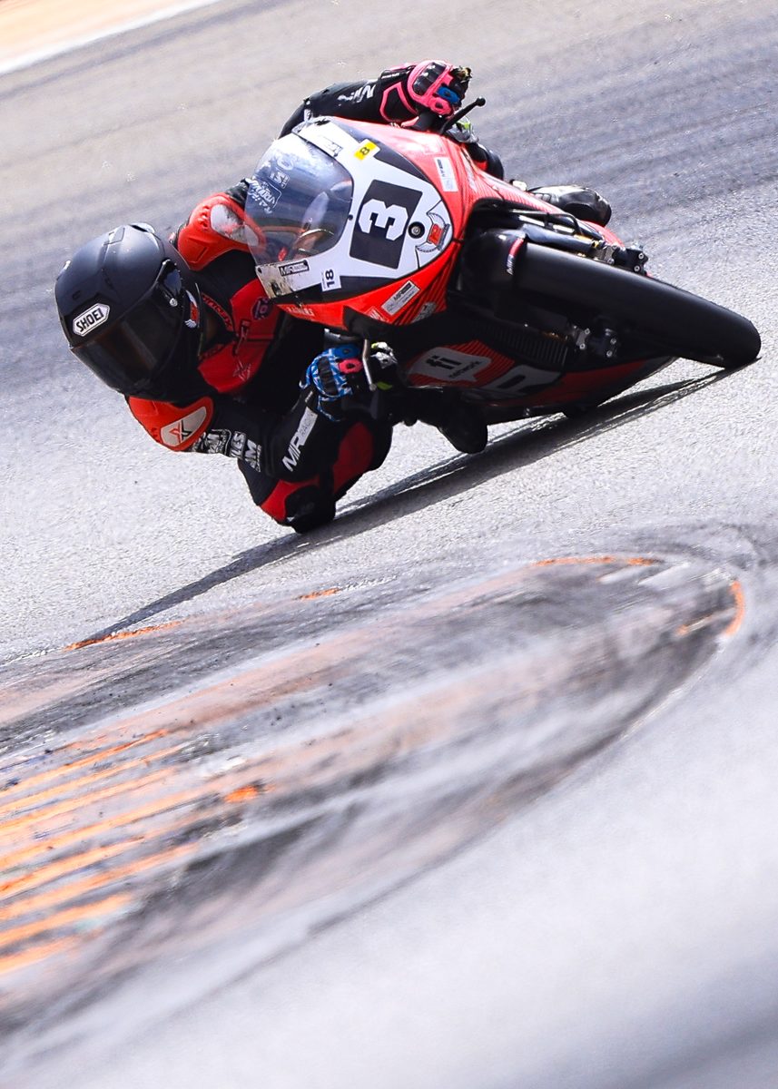 Elbow down, MIR Racing